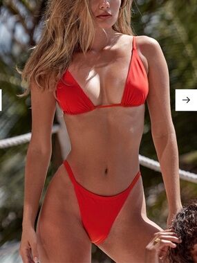NWT Monday Swimwear KAUAI BOTTOM - CHILI PEPPER